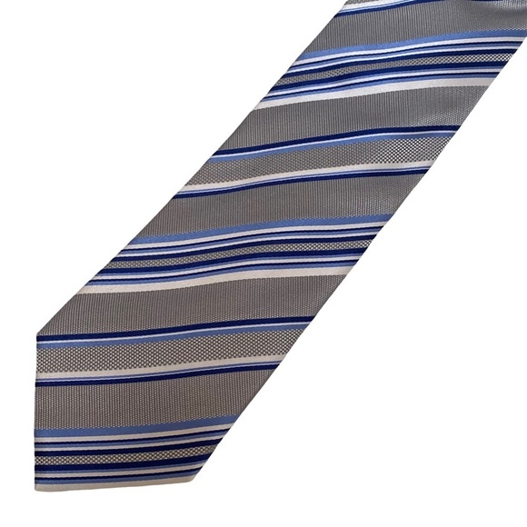 Authentic Balmain Silk Tie - Picture 3 of 6